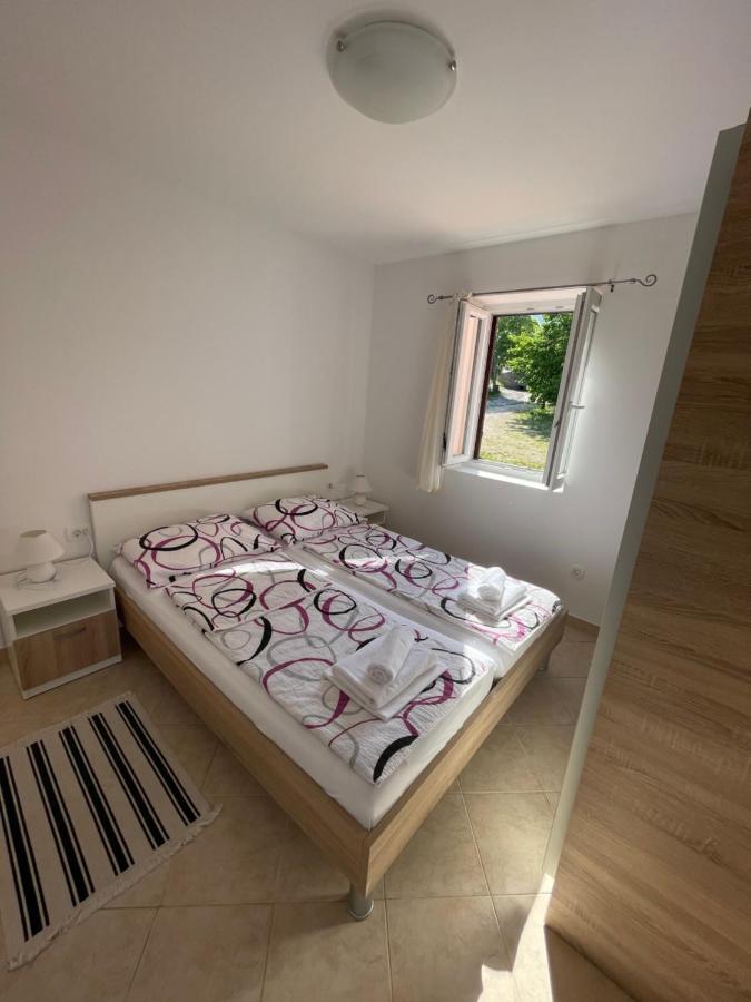 Oaza Apartment Nerezine Bagian luar foto