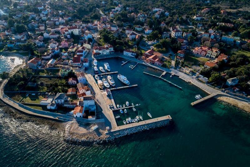 Oaza Apartment Nerezine Bagian luar foto